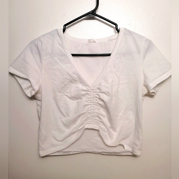 White cropped top - Picture 1 of 3